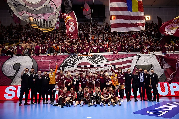 Лига чемпионов. Дмитриева не встретится с Вяхиревой: "Крим" не выдержал атмосферы румынского зала, изображение №1