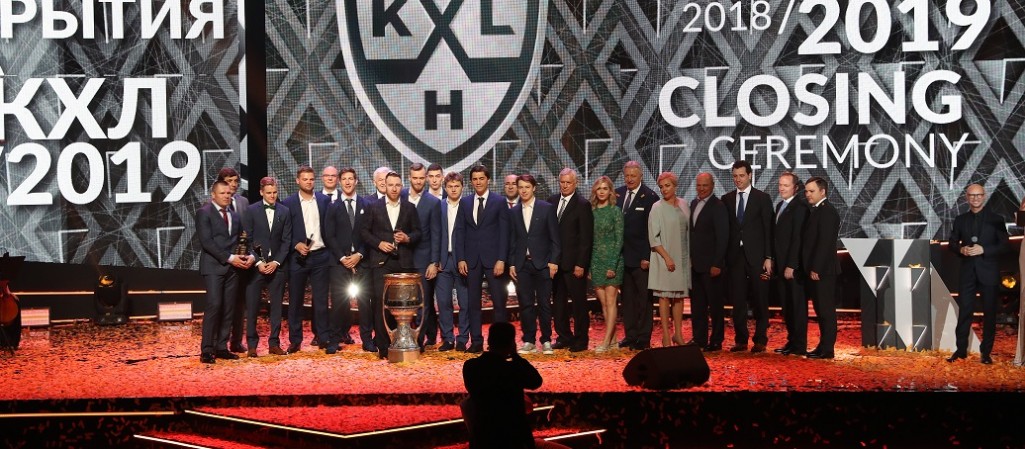 Забрать сердечки болельщиков. Сколько лайков собирают ивенты в честь старта и закрытия сезона