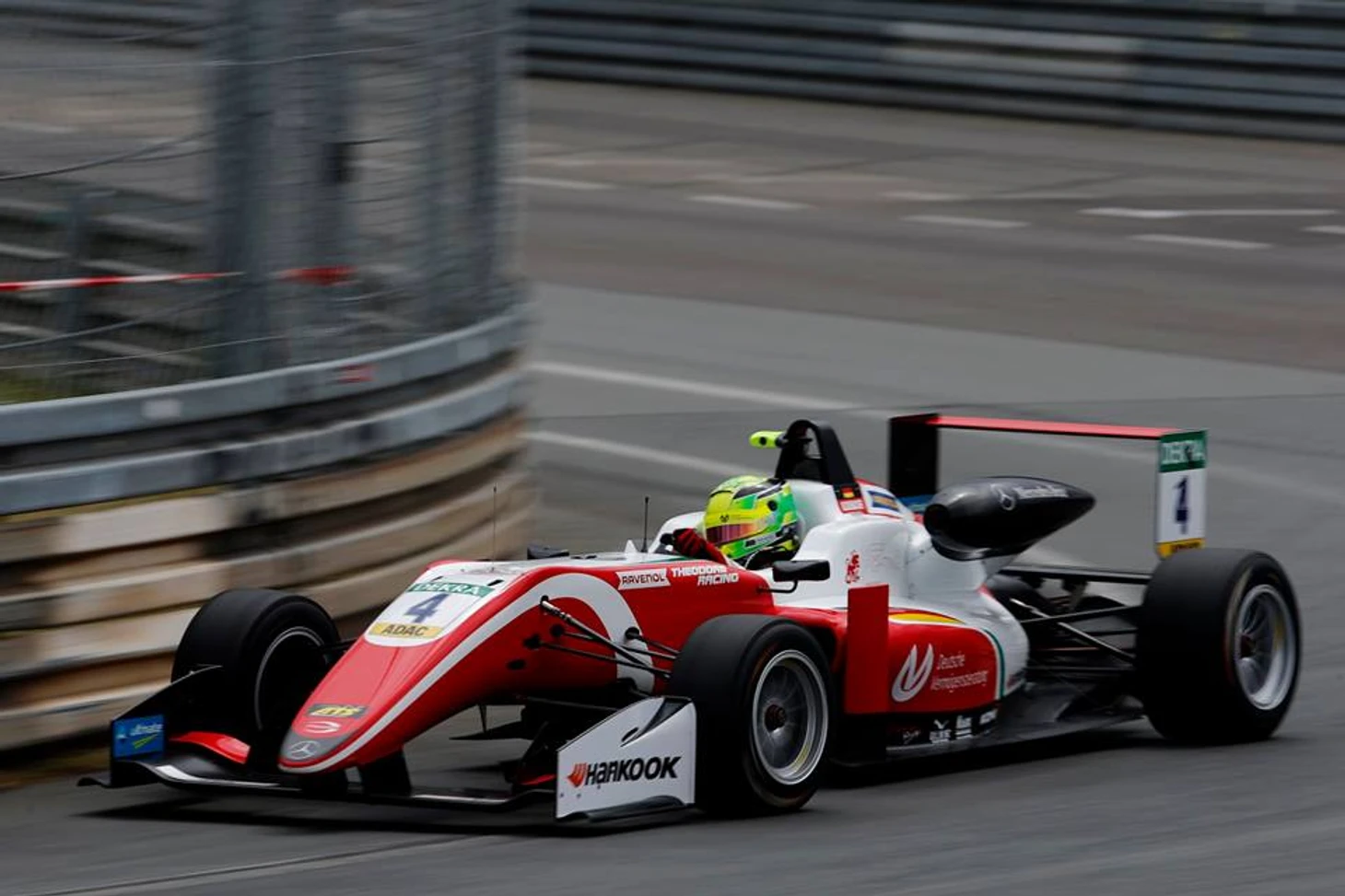 f3