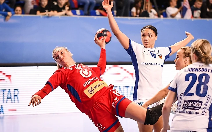 ЧЕ-2022. Непреодолимые французские редуты, перформанс датской дебютантки и путёвка для Сербии, изображение №4