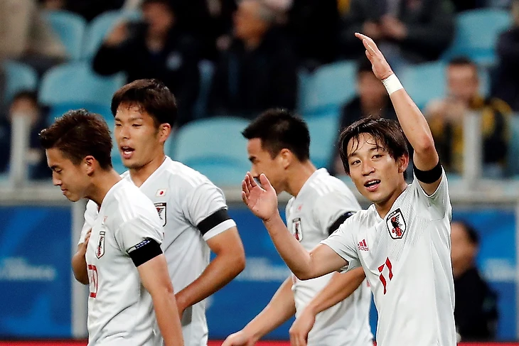 Япония в матче с Уругваем