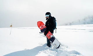 Как правильно хранить лыжи и сноуборд летом? Почему важно консервировать снаряжение?
