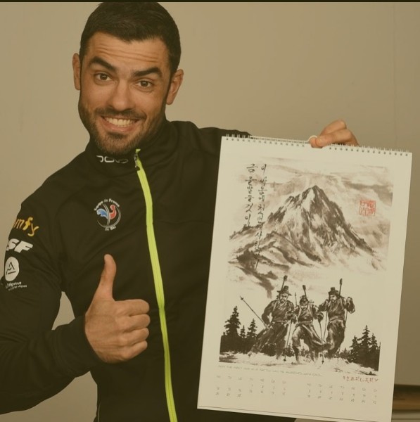 https://photobooth.cdn.sports.ru/preset/post/f/06/a037f1bc140968323df93ad8a8ea7.jpeg