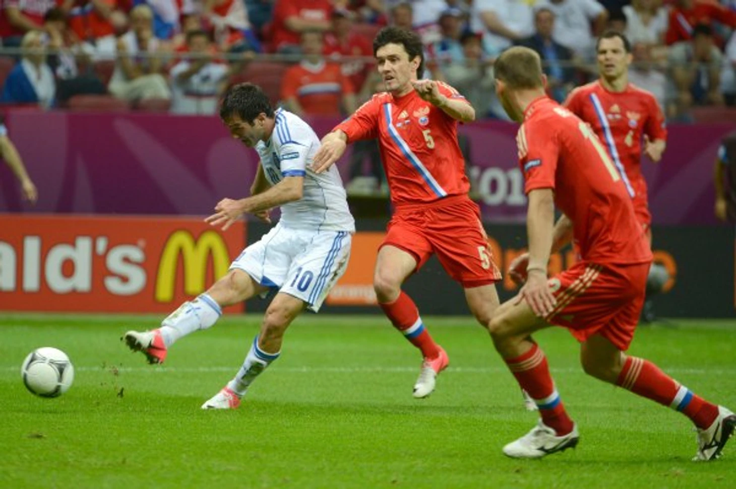 https://photobooth.cdn.sports.ru/preset/post/f/0e/851242ed54a31959fb9b372d7e73e.jpeg