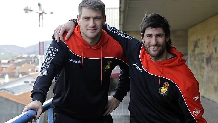 Испания. Свобода, неравенство, братство. Гуруц и Юлен Агинагальде: семейный подряд в "Бидасоа", изображение №1