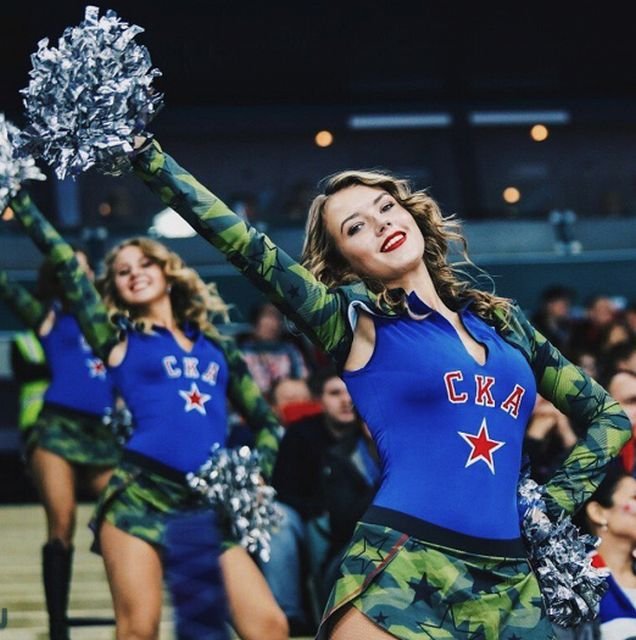 Глэсс в Зале хоккейной славы и ещё 10 мемов за прошедшие дни