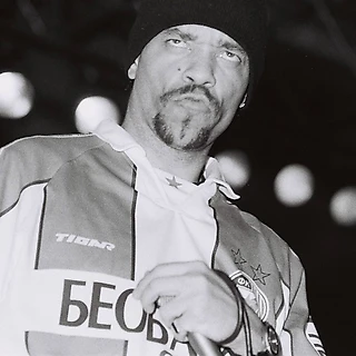 Ice-T в футболке «Црвены Звезды» на концерте группы Body Count в Белграде