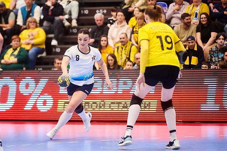 Olimpbet Суперлига. Виктория Климанцева: "Пусть Настя Церковнюк и дальше остаётся капитаном!", изображение №1