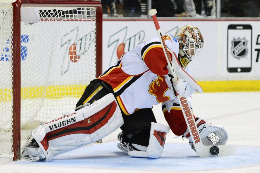 Вратарь забросил победную шайбу в матче. Он ничего для этого не сделал