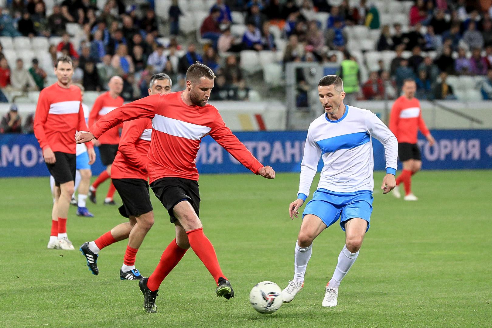 Павлюченко забивает, Газзаев полыхает, а «Спартак» выигрывает 2:0 в  Волгограде - Спартак Онлайн - Блоги Sports.ru