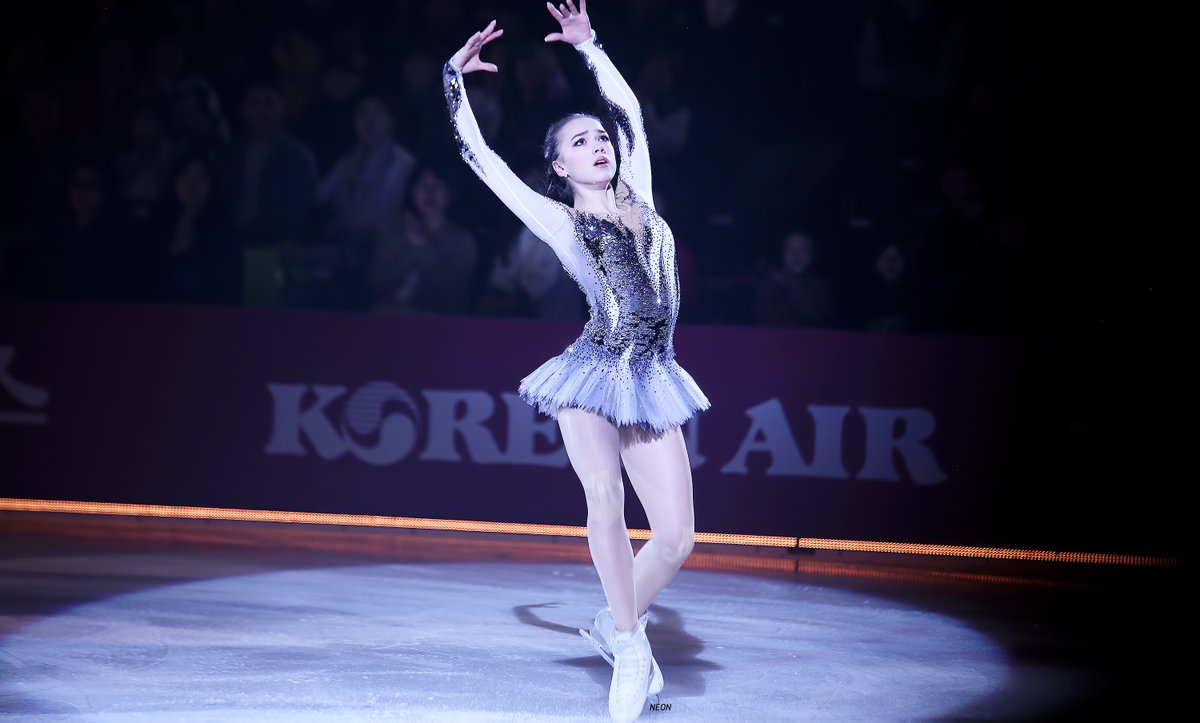 Алина Загитова на ледовом шоу ThinQ Ice Fantasia 2018 в Сеуле. Просто фото