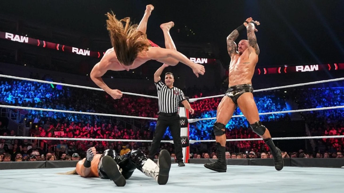 Обзор WWE Monday Night RAW 08.10.2021, изображение №6