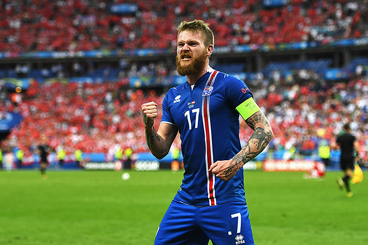 Сборная Исландии по футболу, Евро-2016, Кардифф Сити, чемпионшип, Арон Гуннарссон