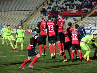 О кого вытрет ноги Сергей Иванов, как будет делить матчи Виктор Гончаренко и когда мы увидим Саида Эззатоллахи