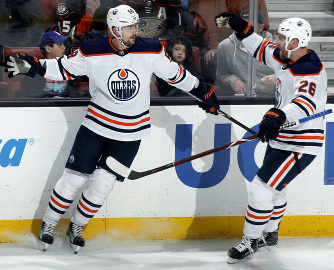 Не смогли. 8 легионеров, которые едут в КХЛ из Северной Америки этим летом