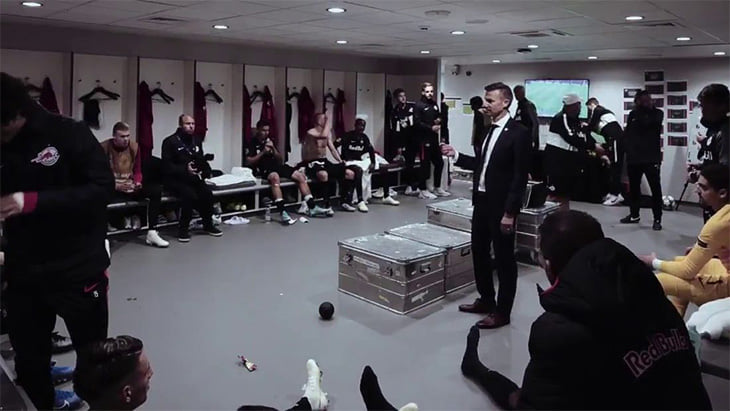 Речь тренера «Зальцбурга» – хит. Режиссер клуба уже снимал переговоры о трансфере и уверен, что договорился бы даже с Клоппом