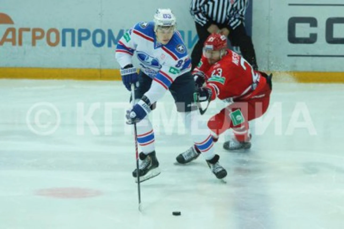 https://photobooth.cdn.sports.ru/preset/post/f/35/46951e2ec4887bbf9696132557d42.jpeg