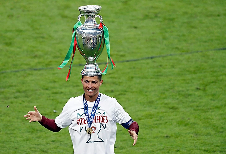 роналдусккубкомевро2016уравыгралифранциючемпионы