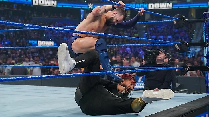 Обзор WWE Friday Night Smackdown 06.08.2021, изображение №23