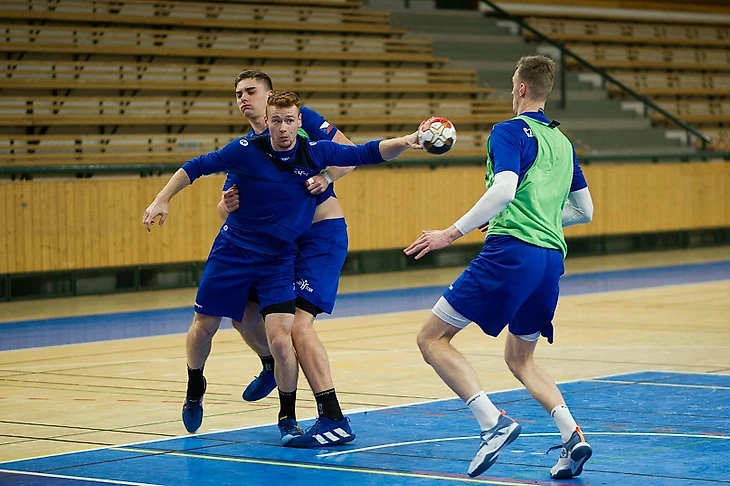 ЧЕ-2022. Чехи на пути в Москву. К чему приведет охота на ведьм? Чего ждать от Растислава Тртика?, изображение №2