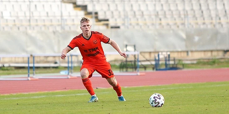 Белорус из «Урала» — топовый спикер. Говорит про COVID-19, Погребняка и о том, как «съесть» Бэйла