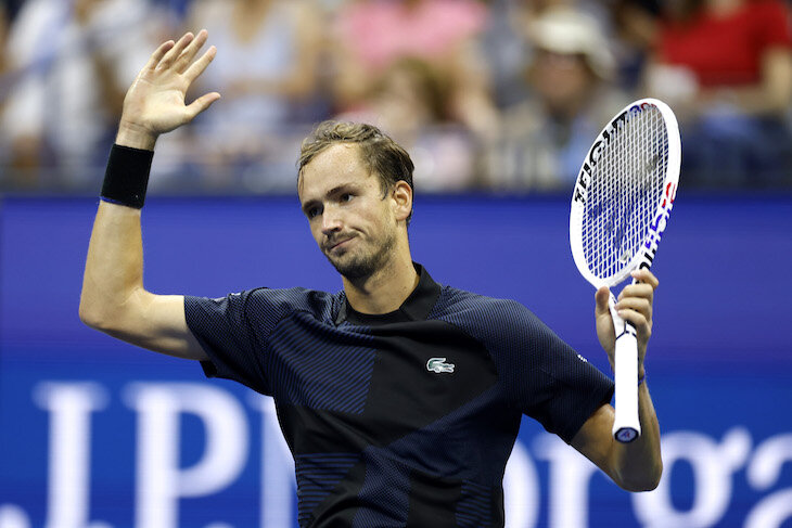 Медведев не защитил титул US Open и потеряет первую строчку рейтинга. Кириос против него был феноменален