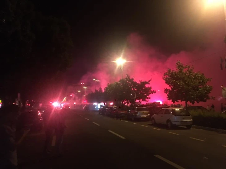 Риека горит