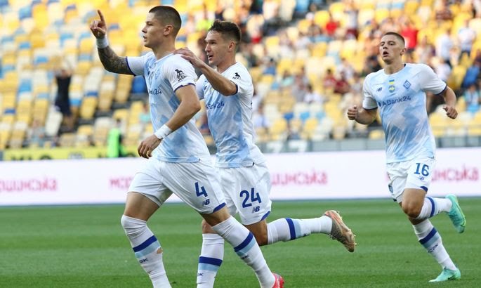 Динамо Киев начинает чемпионат с разгрома