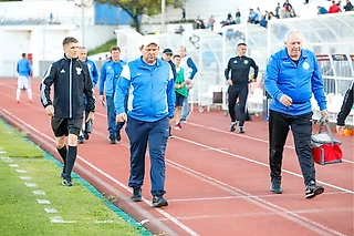 «Черноморец» расстался с легендарным тренером, который привил команде стиль Лобановского. Правильно ли это?