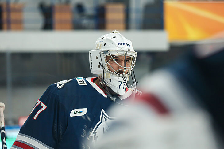 Летом в КХЛ были проблемы с вратарями. Но после двух месяцев сезона в топе много новых имен