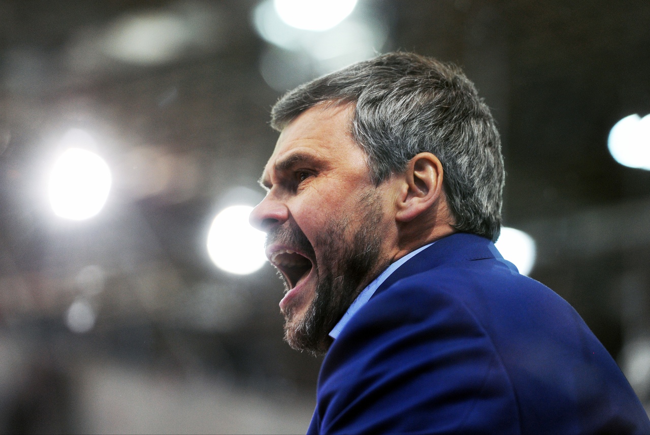 В матче против СКА «Локомотив» удалили три раза подряд. Вот реакция Квартальнова