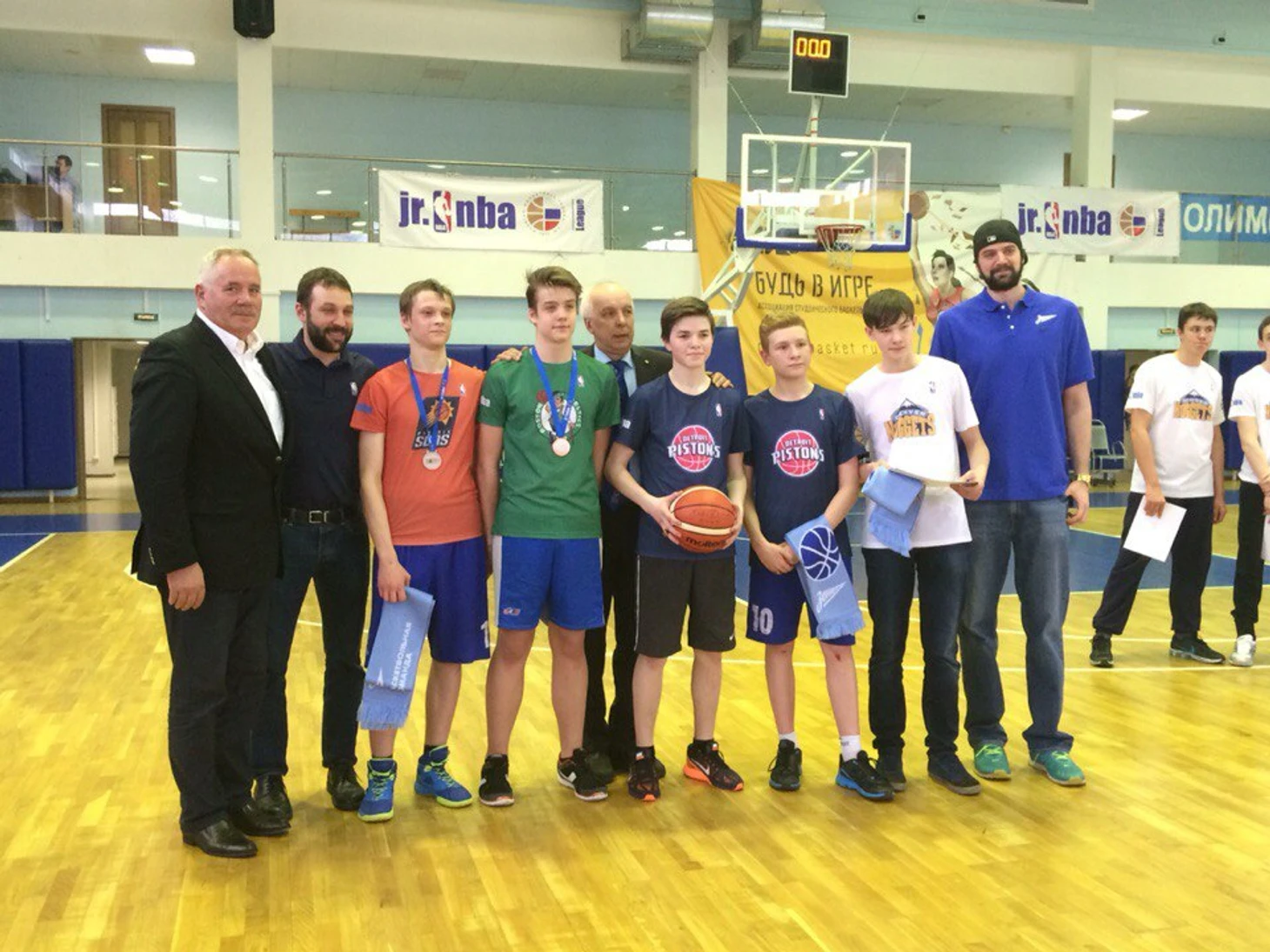 Вадим Синицын с мячом в руках. MVP турнира.