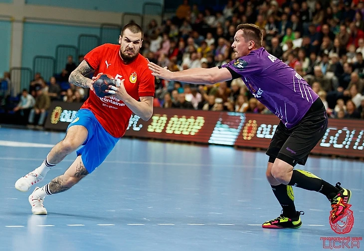 Чемпионат России. 12-е место клуба и 35-летний рубеж — не препятствие для символической сборной!, изображение №6