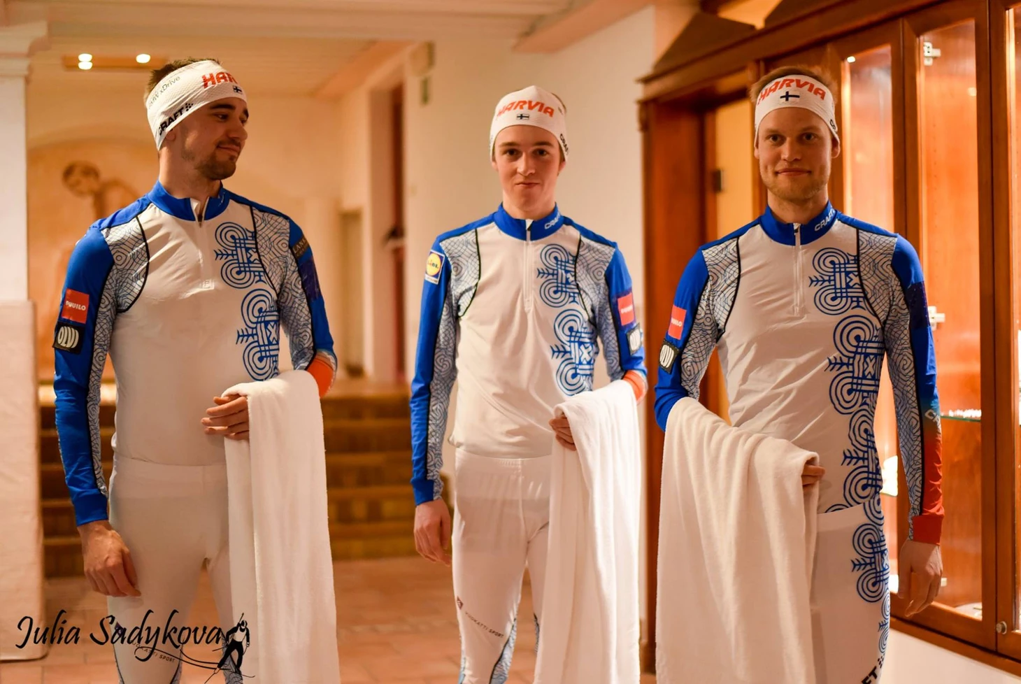 финны в сауне