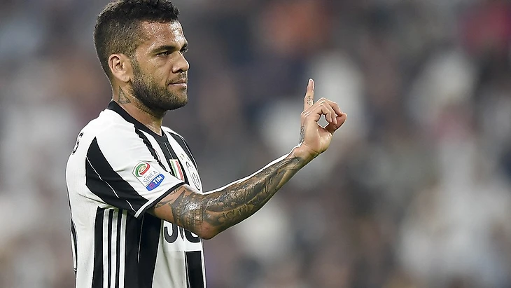 Юве - Фиорентина. Дани Алвес