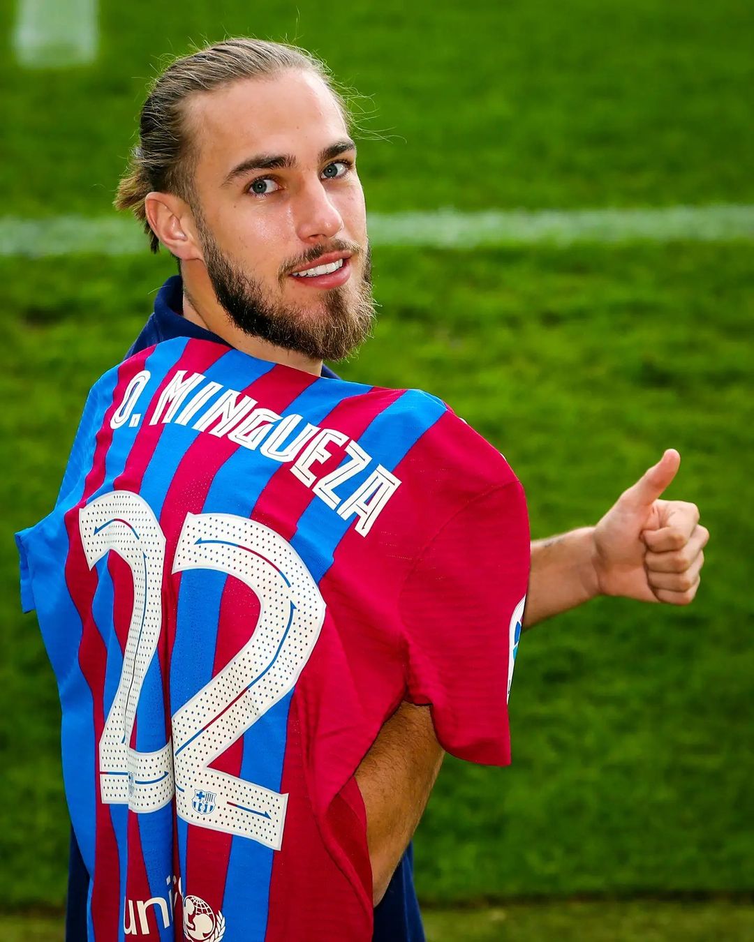 Прессинг, свободная роль Мемфиса и выход из-под прессинга - что мы увидели на старте сезона