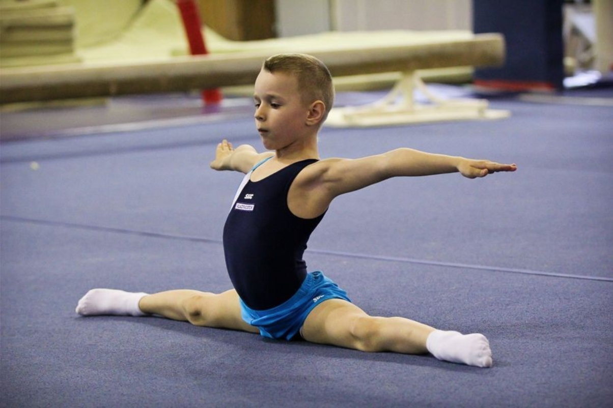 Чем полезна гимнастика для детей, какие виды бывают и стоит ли отдавать  ребёнка в гимнастическую школу - Лучший спорт на планете - Блоги - Sports.ru