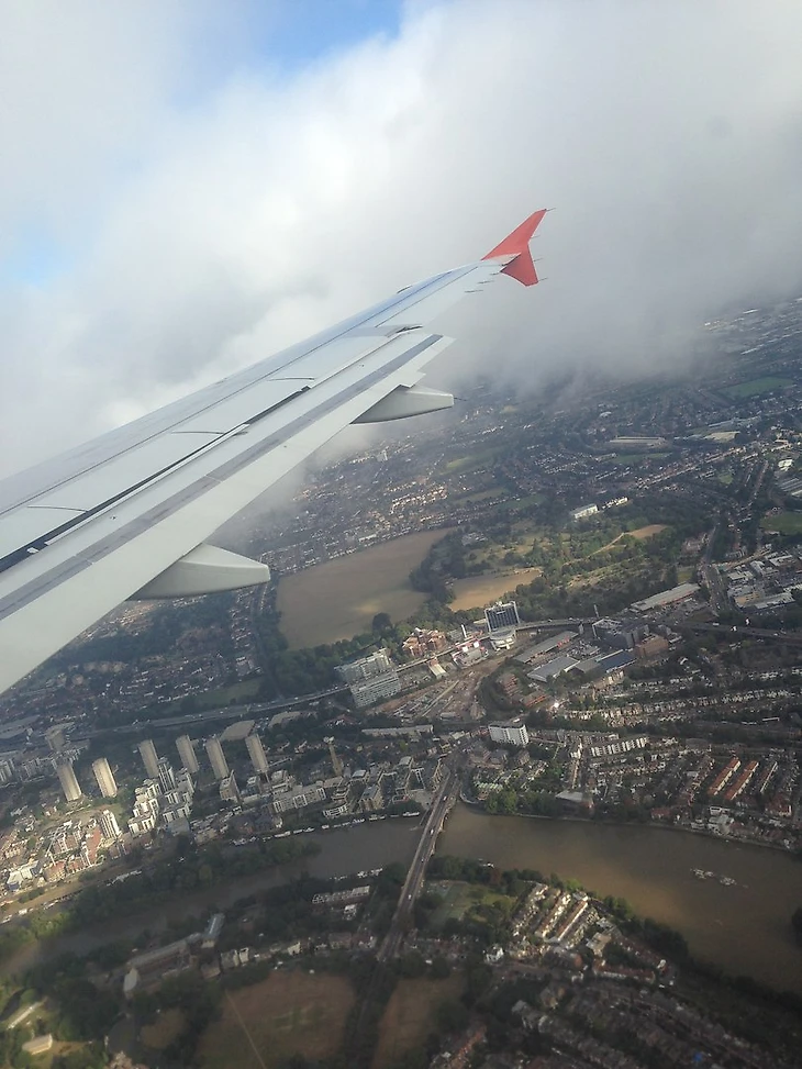 Прилетели в Лондон