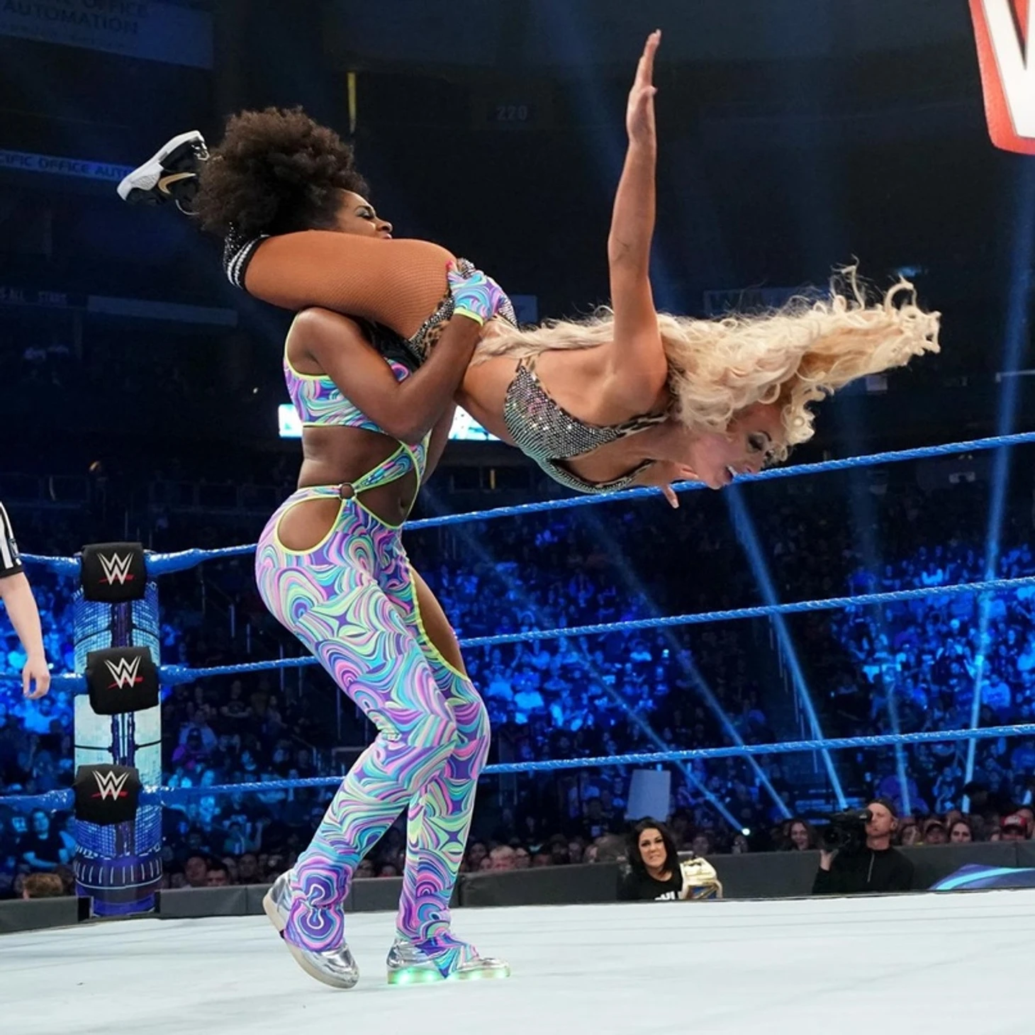 Обзор WWE Friday Night Smackdown 21.02.2020, изображение №22