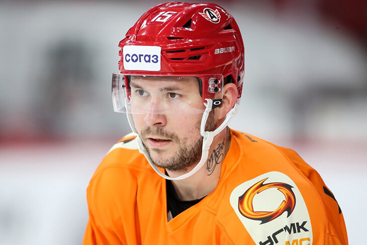 «Устал от того, что в Америке ездили по ушам». Анатолий Голышев до сих пор переживает, что не заиграл в НХЛ