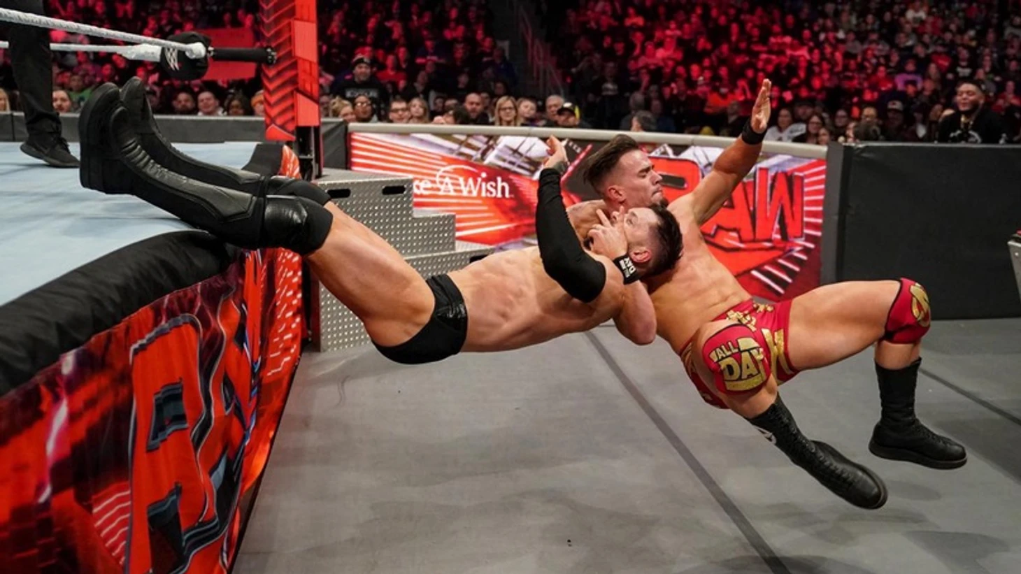 Обзор WWE Monday Night RAW 18.04.2022, изображение №21