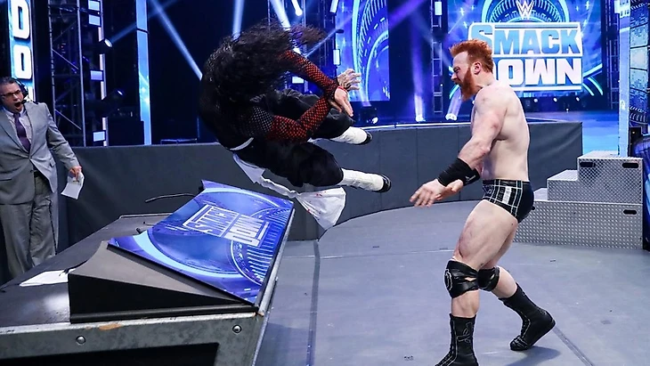 Обзор WWE Friday Night Smackdown 22.05.2020, изображение №20