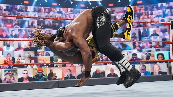 Raw 17. Drew MCINTYRE vs. Kofi Kingston - over the limit 2010.