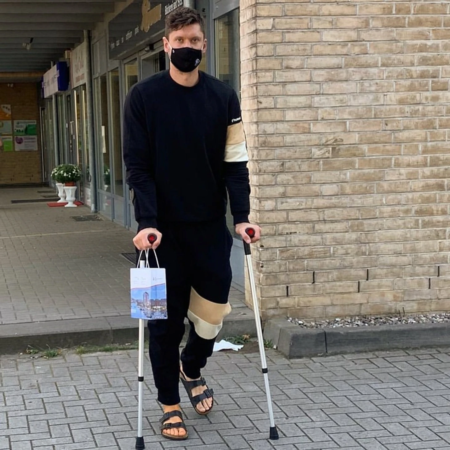 Сводки из лазаретов. "Травмопад" в бундеслиге на фоне относительного спокойствия в Лиге чемпионов, изображение №1