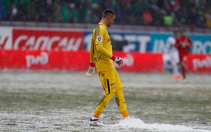 «Задолбали, забейте уже кто-нибудь!» Сходить на российский футбол в минус 10 и не умереть