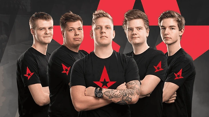 Самый первый состав Astralis во главе с karrigan и cajunB