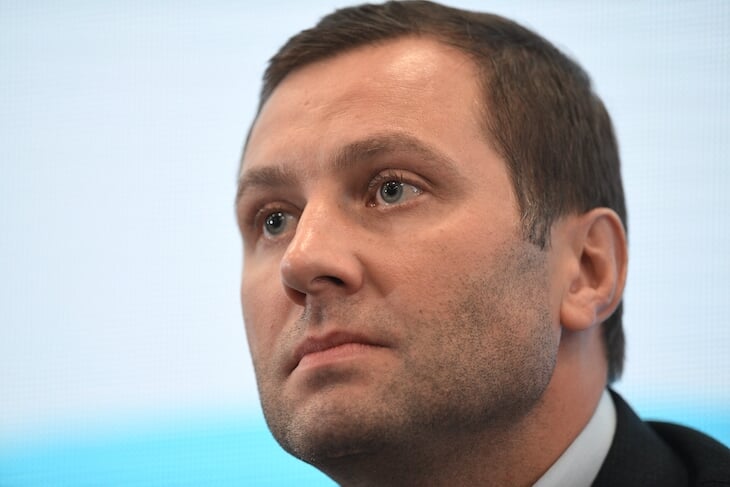 За один месяц КХЛ сделала шаг к новой бизнес-культуре. Теперь в нашем хоккее обсуждают деньги