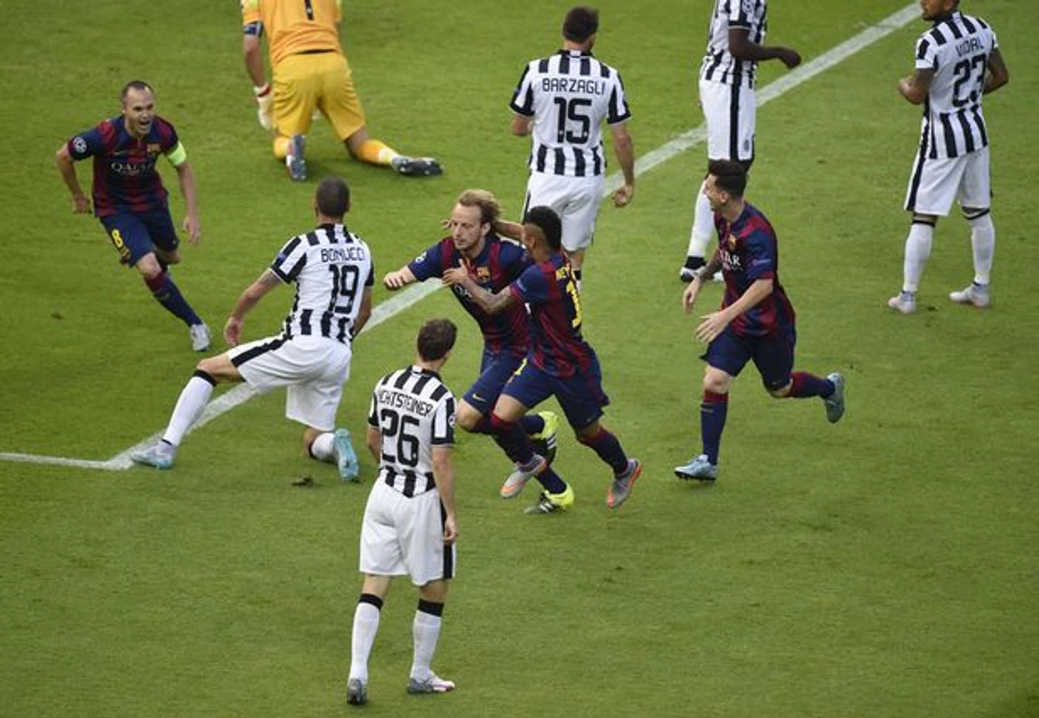 Второй проигранный финал Маркизио. Гол Ракитича.