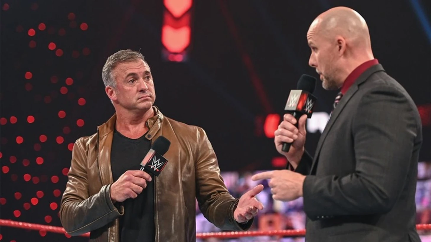 Обзор WWE Monday Night RAW 08.02.2021, изображение №1