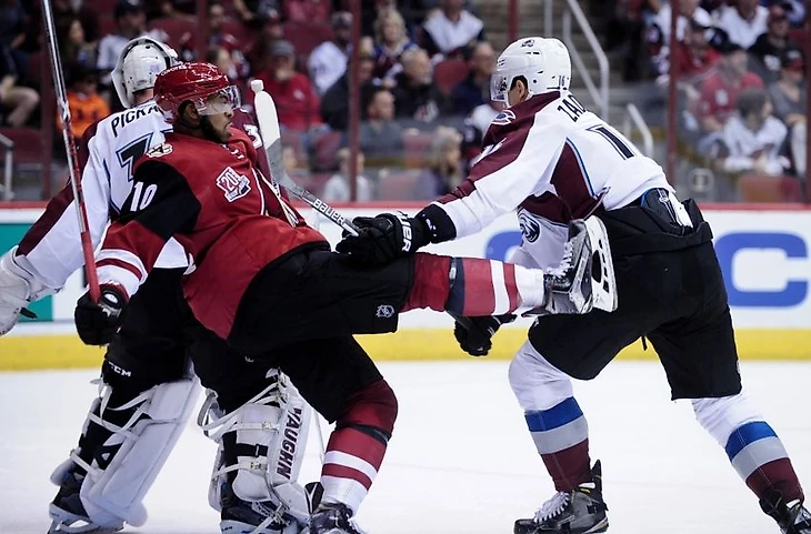 Avalanche vs Coyotes